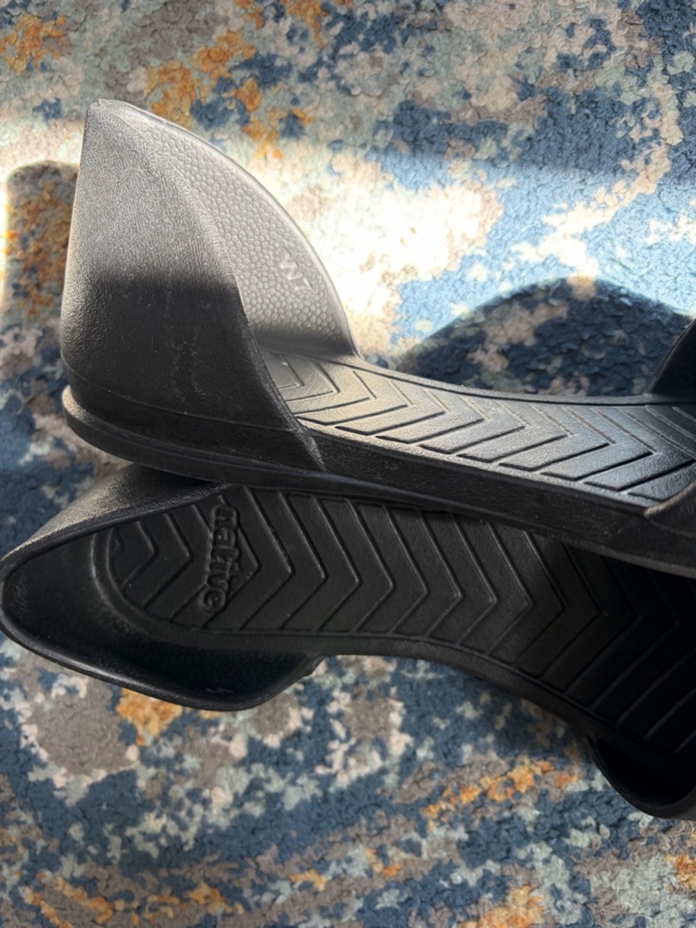 Native Shoes (women’s 7) - Picture 5 of 7
